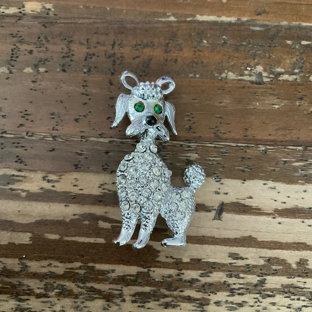 VINTAGE GREEN‎ EYED POODLE BROOCH